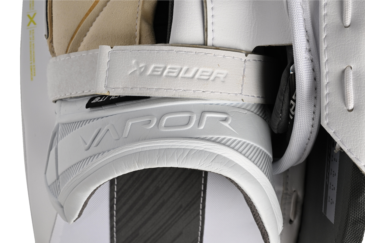 Bauer Vapor Hyperlite2 Senior Goalie Blocker